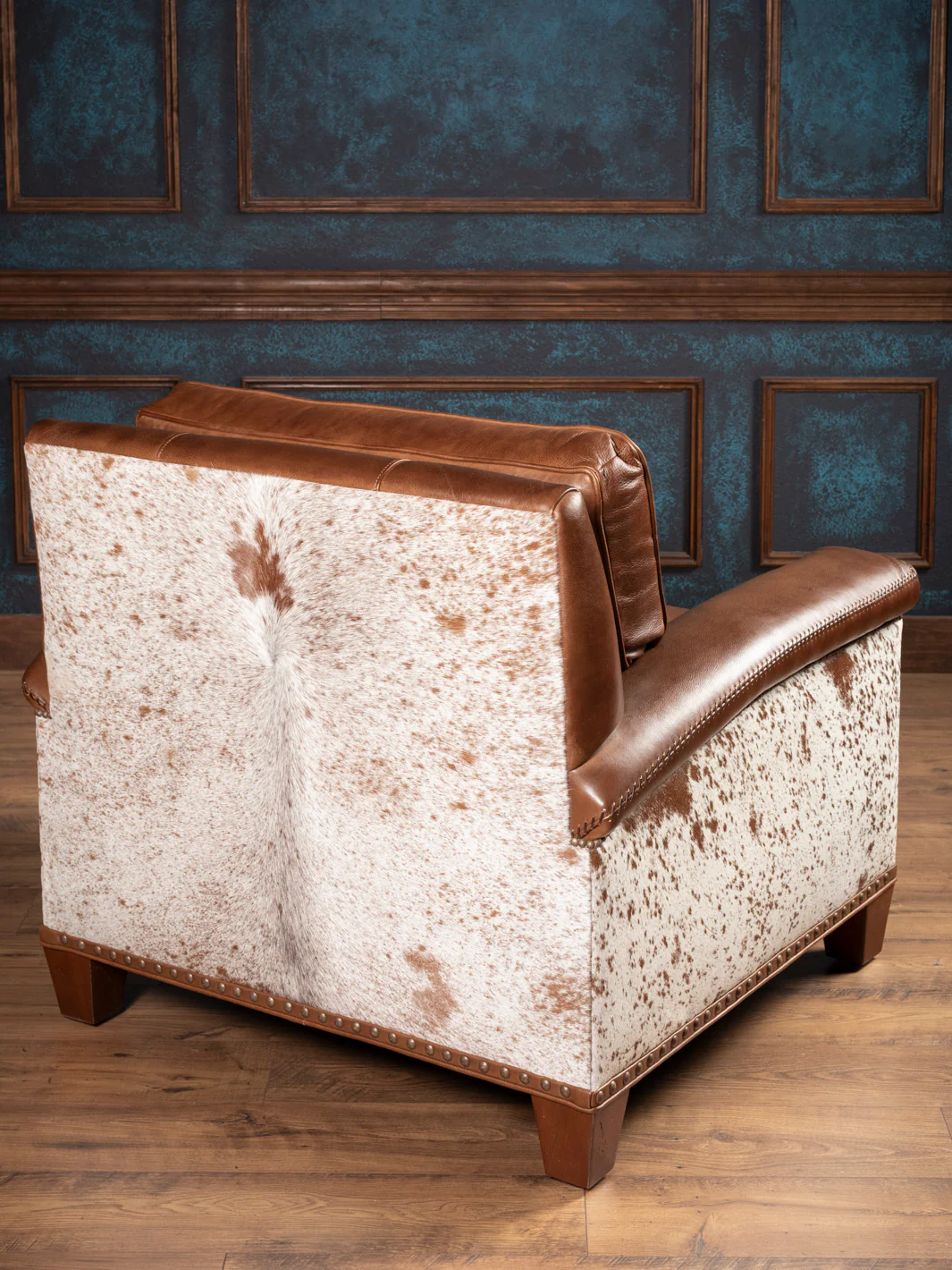 Antique Leather Stitch Leather Chair - Image 4