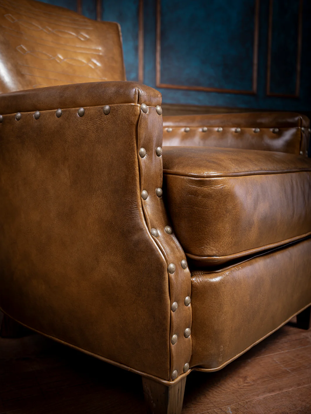 Bourbon Stitch Leather Accent Chair - Image 4