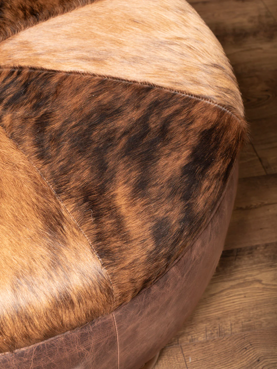 Brindle Mustang Round Ottoman - Image 6