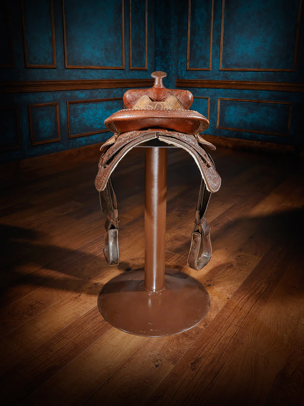 Cadillac Ranch Western Saddle Bar Stool - Image 3