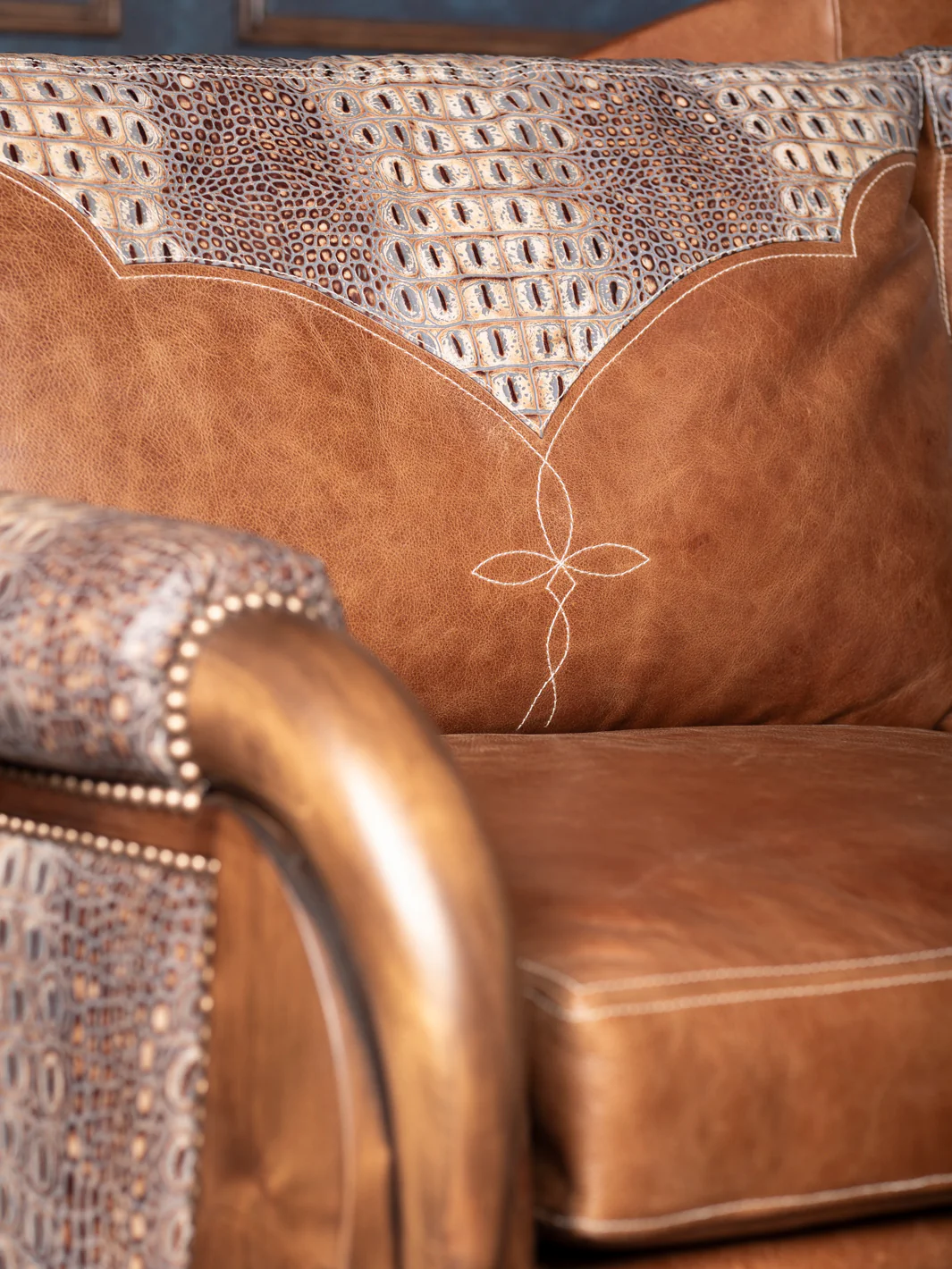Caramel Croc Leather Cattle King Sofa - Image 3