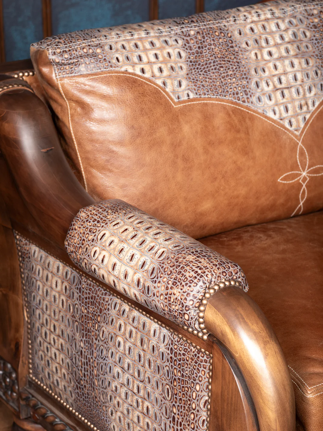 Caramel Croc Leather Cattle King Sofa - Image 4
