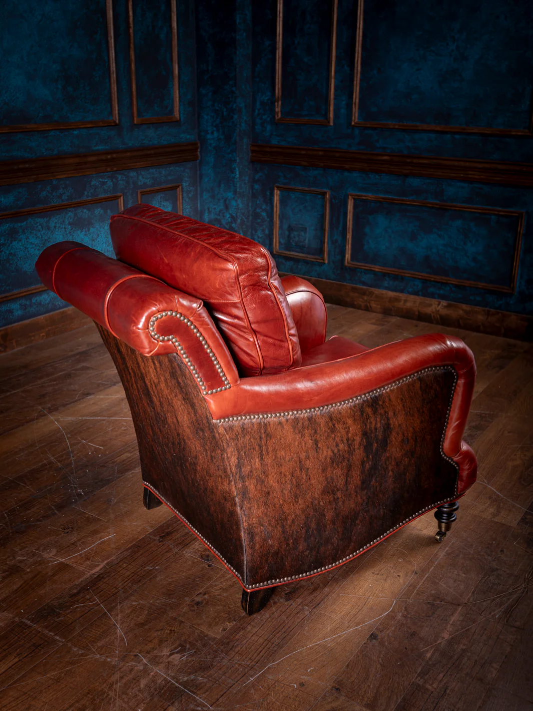Crimson Stitch Leather Accent Chair - Image 3