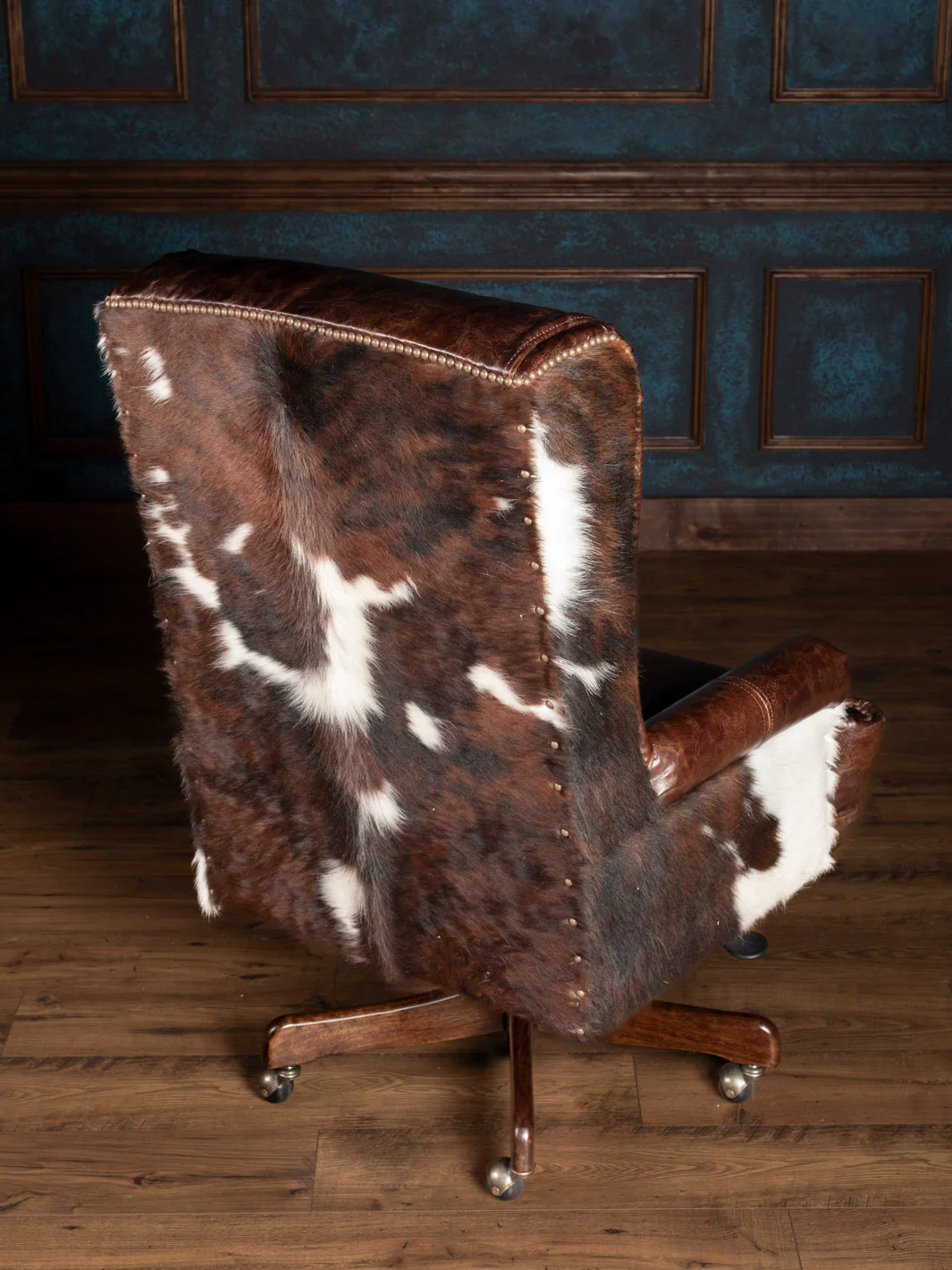 Executive Leather Desk Chair - Image 5