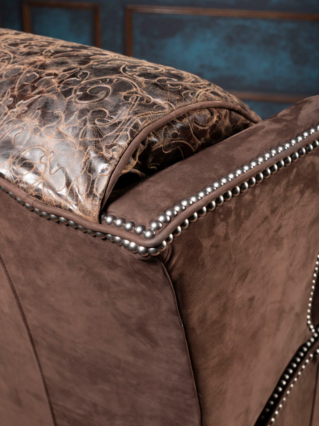 Falcon Crest Tooled Leather Recliner - Image 5