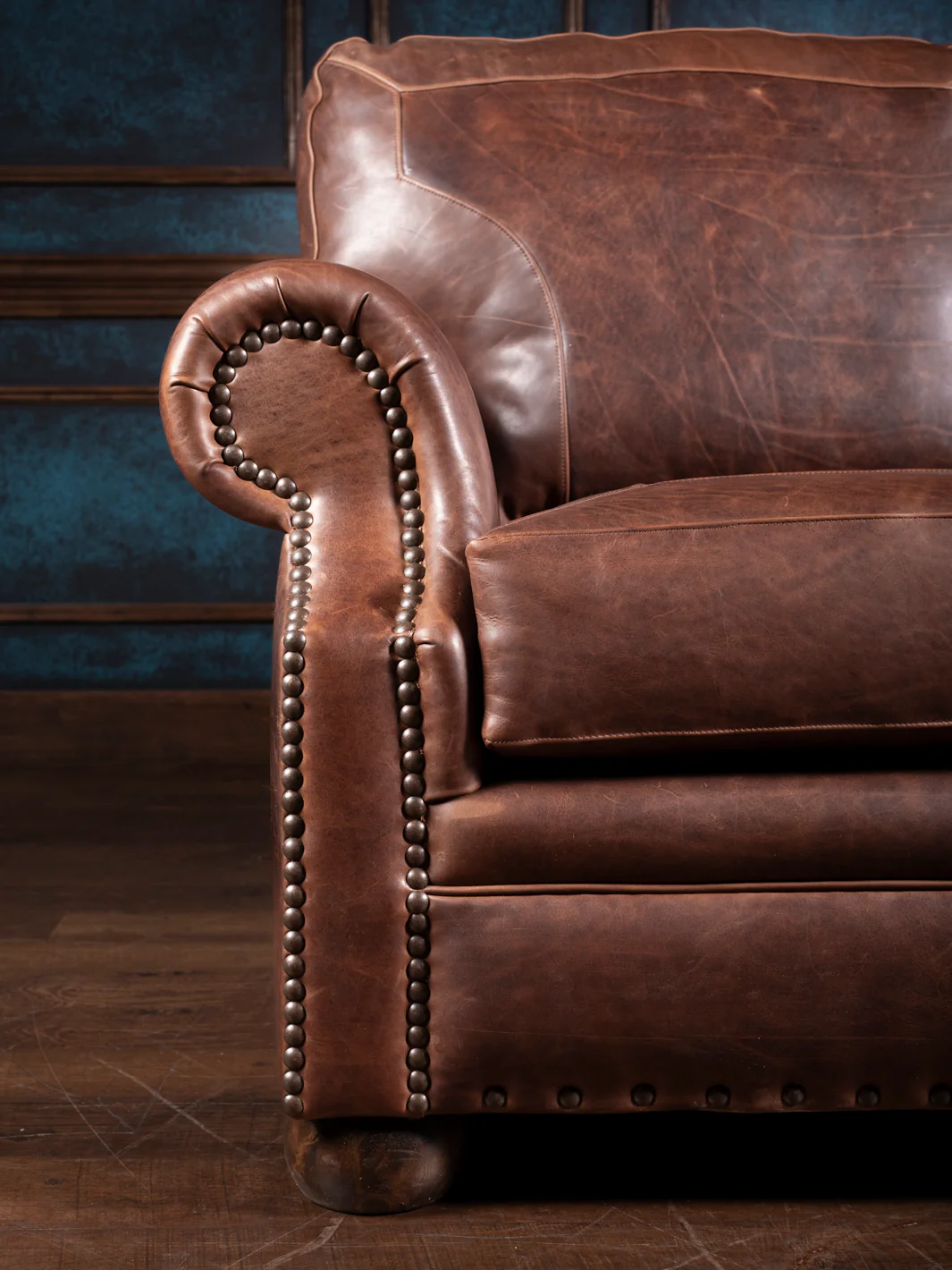 Framed Red Oak Leather Sofa - Image 2