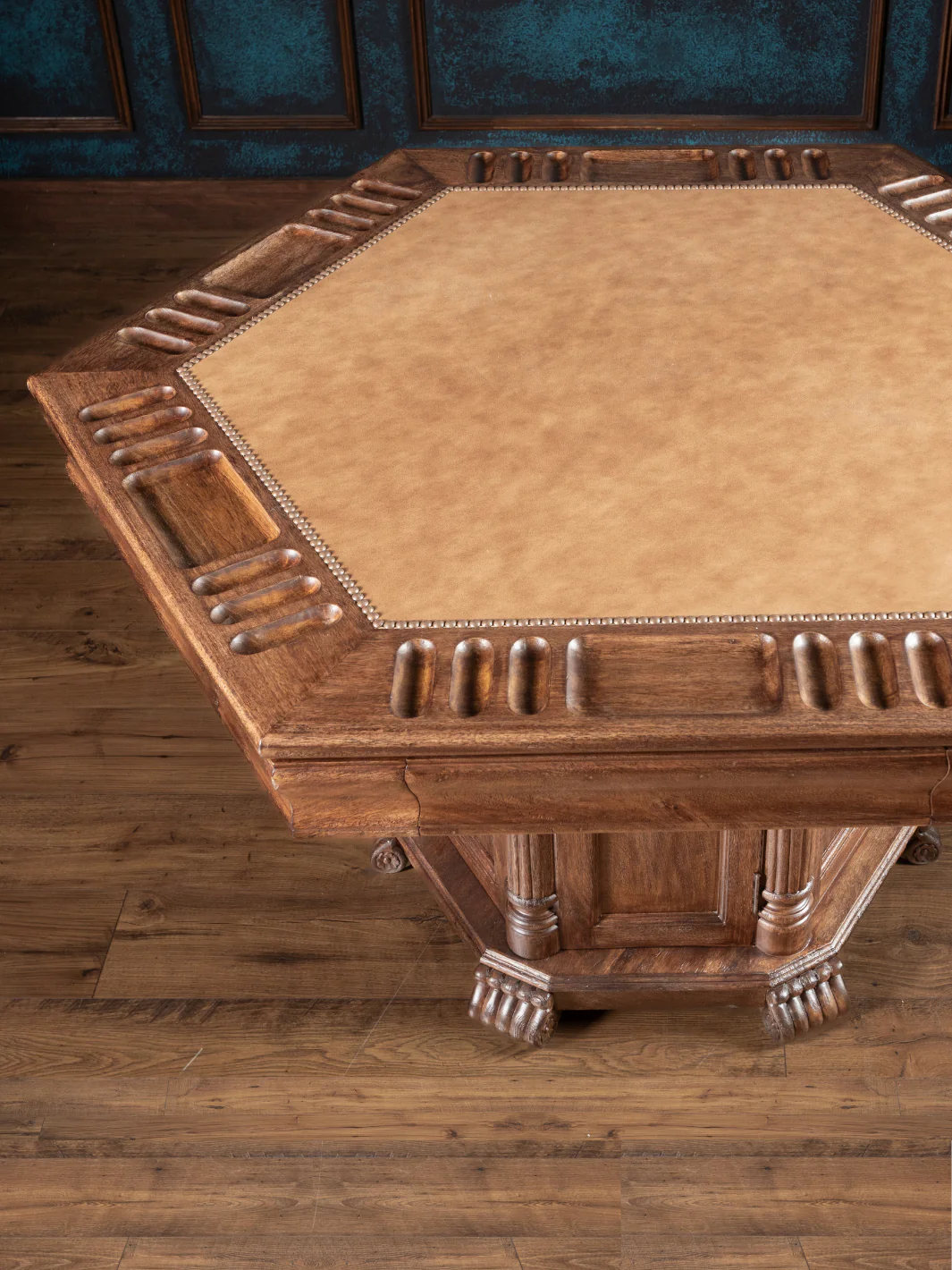 Grand Saloon Leather Poker Table - Image 4