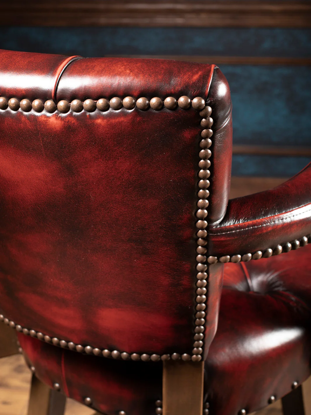 Hacienda Chisum Tufted Leather Bar Stool - Image 4