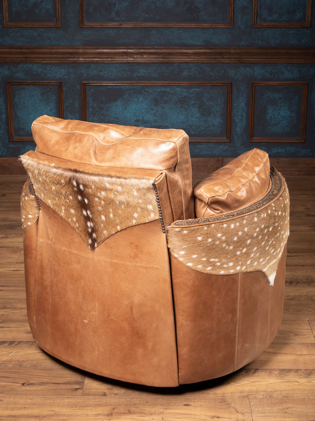 Haven Axis Leather Snug Swivel Recliner - Image 2