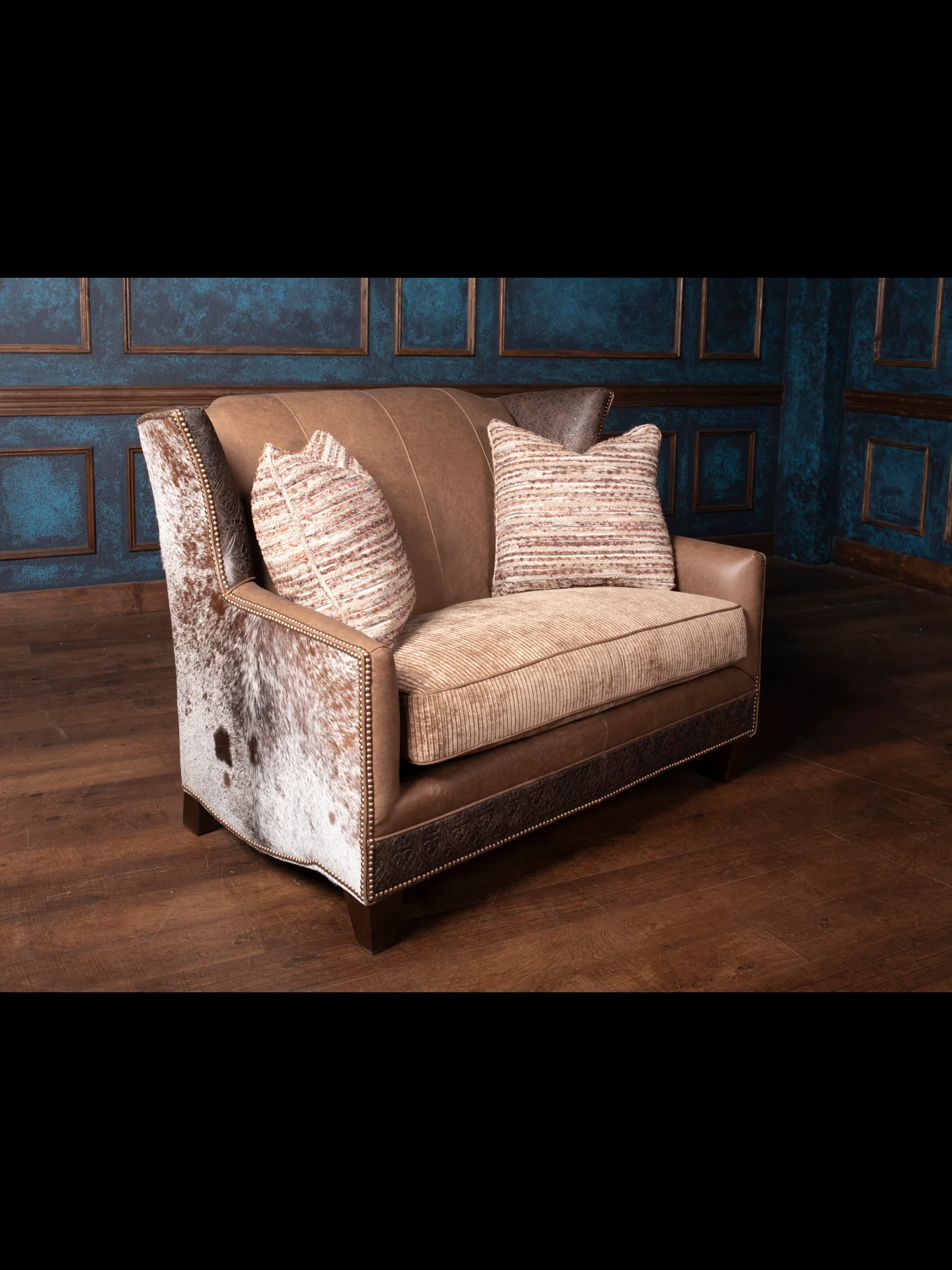 Hazelnut Leather Settee