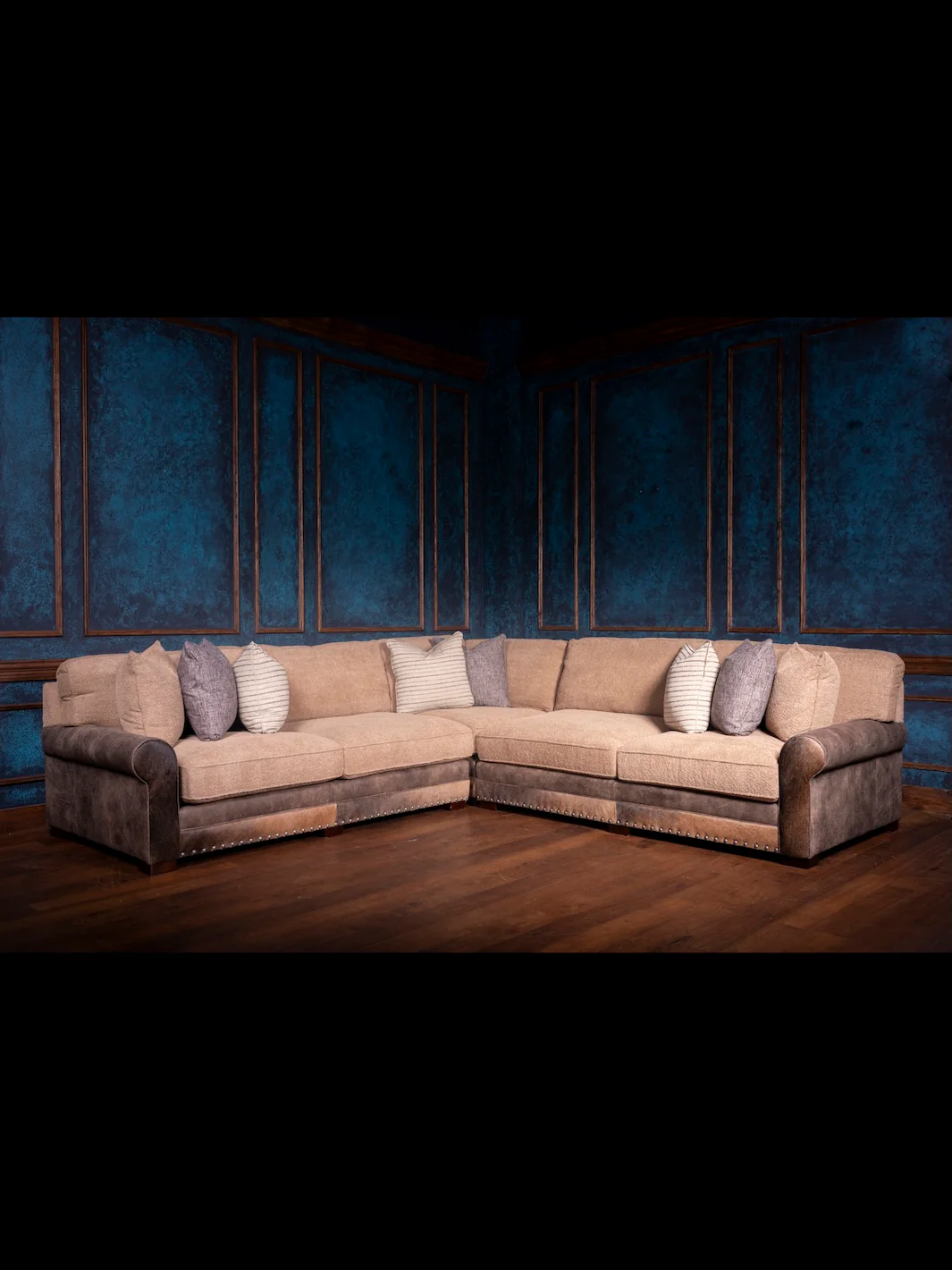 High Plains Two-Tone Western Sectional - Image 3