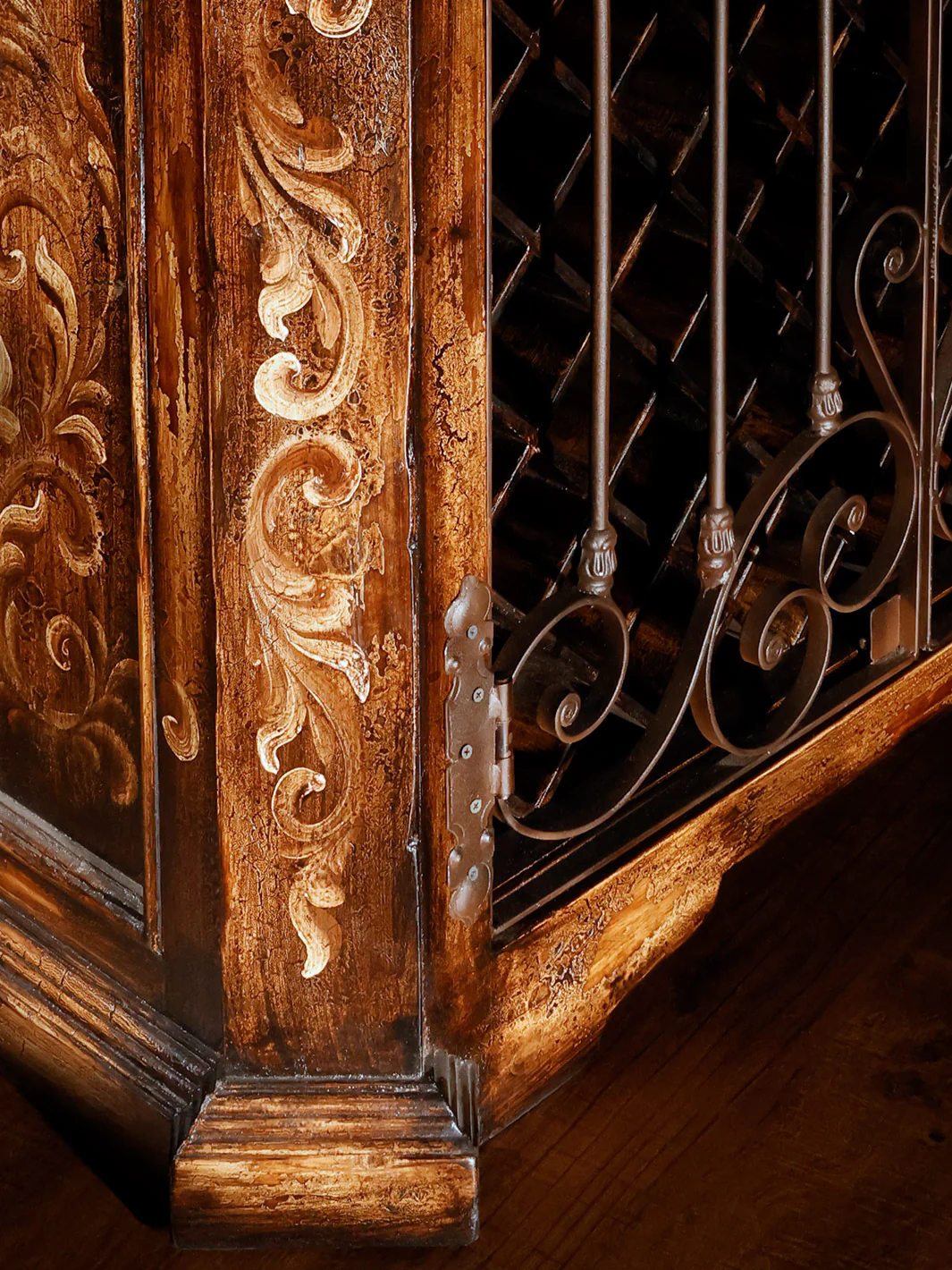 Ica Heirloom Wine Cabinet - Image 5