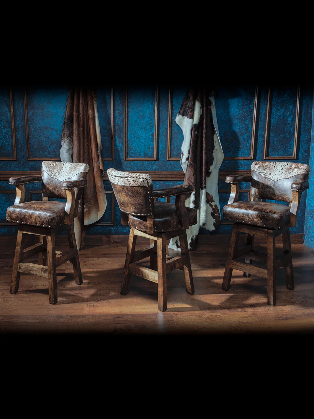 Kryptonite Cowboy Chisum Western Bar Stool - Image 4