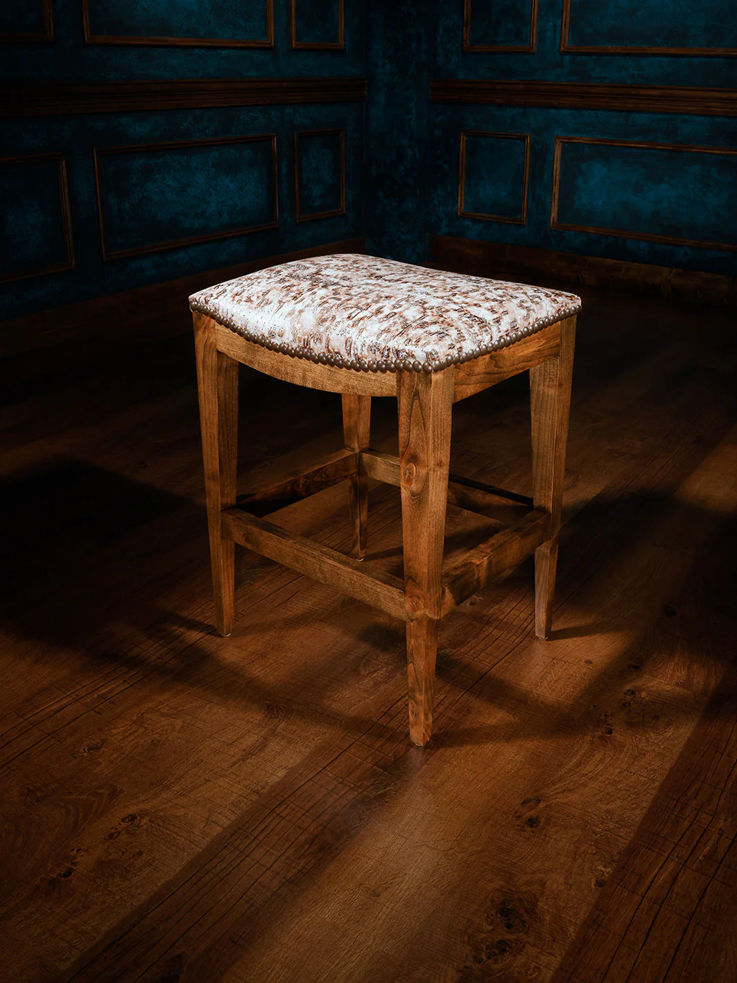 Kylee Chisum Saddle Stool