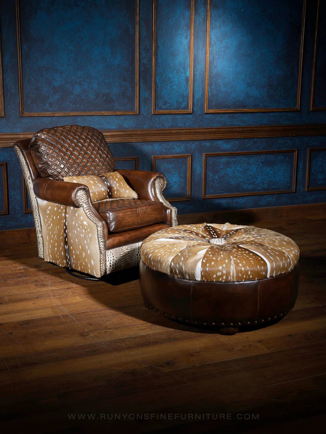 Lodge Gator Leather Axis Ottoman - Image 4