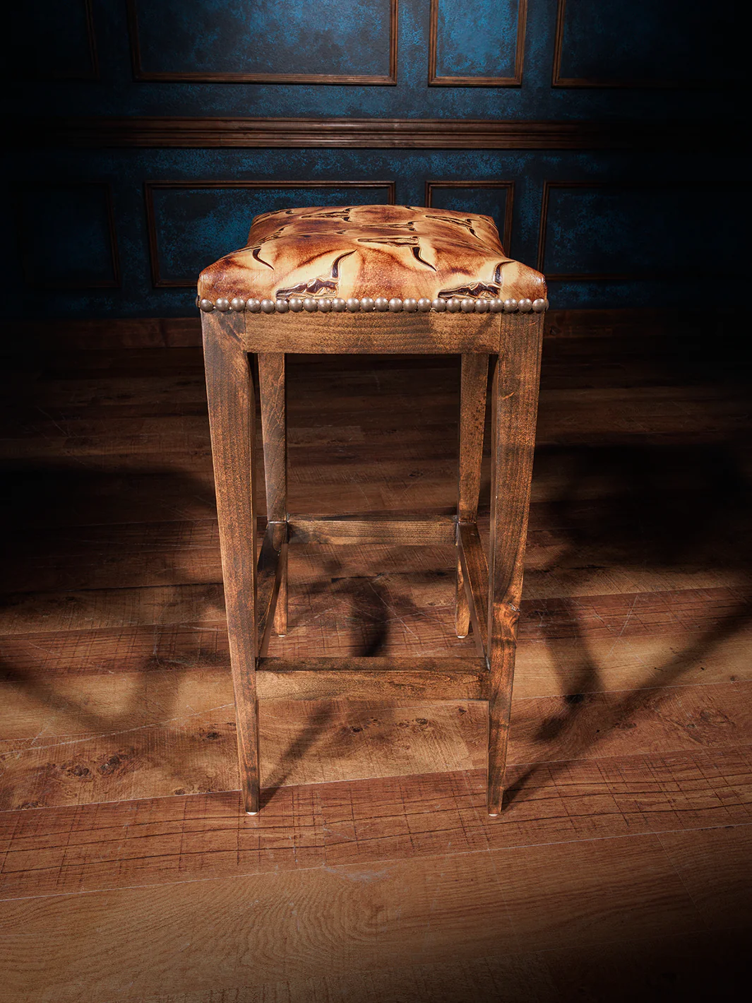 Longhorn Trail Saddle Stool - Image 3
