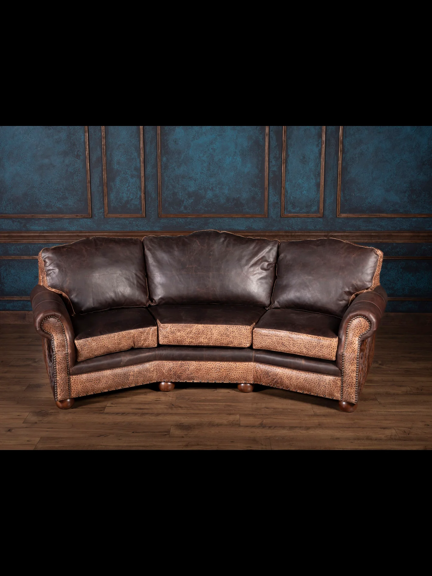 Ostrich Creek Curved Leather Sofa - Image 7