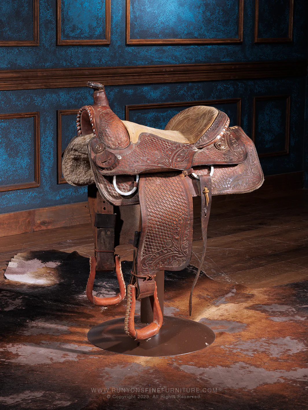 Prairie Dust Saddle Bar Stool