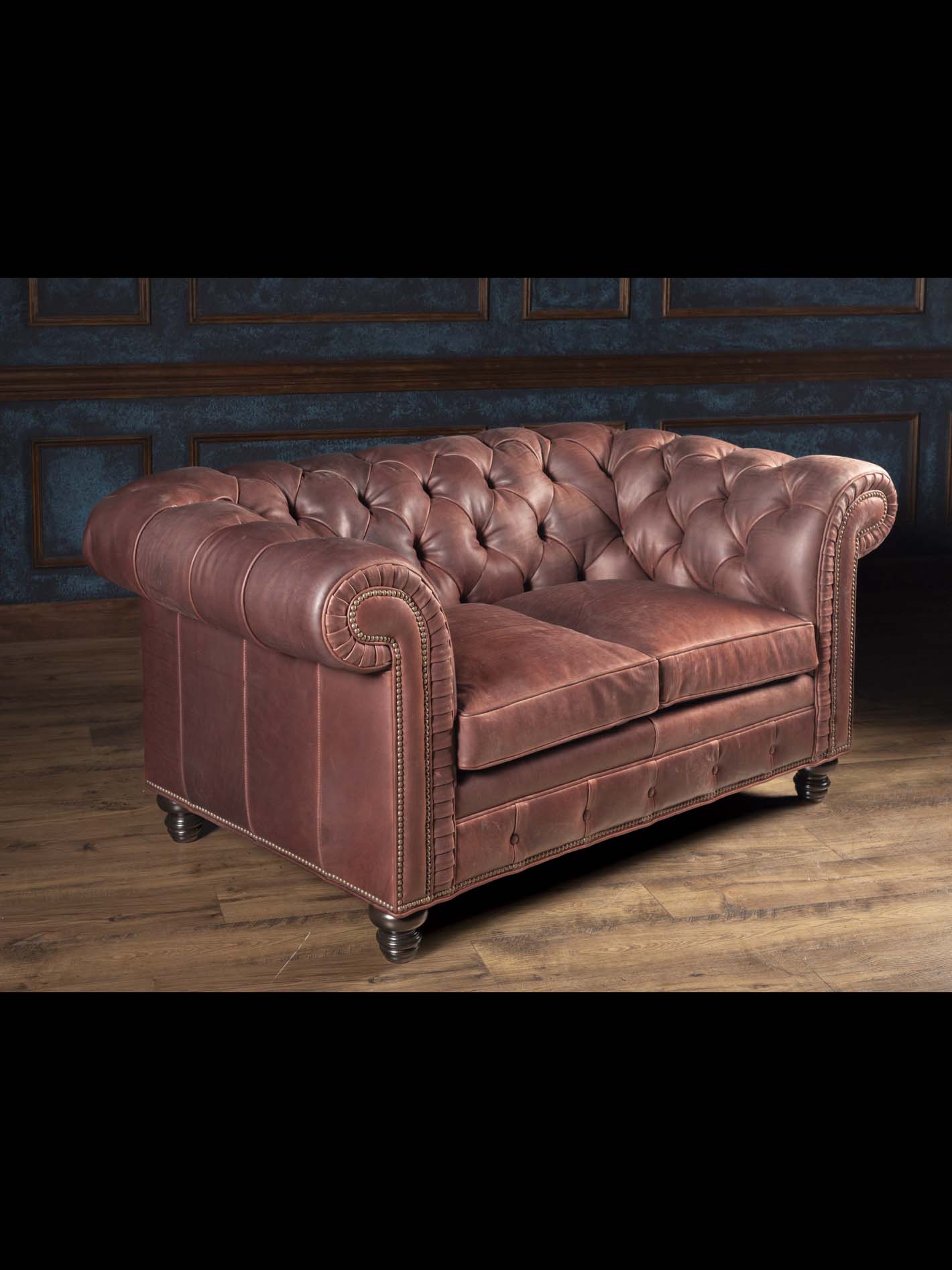 Remington Leather Chesterfield Loveseat - Image 3