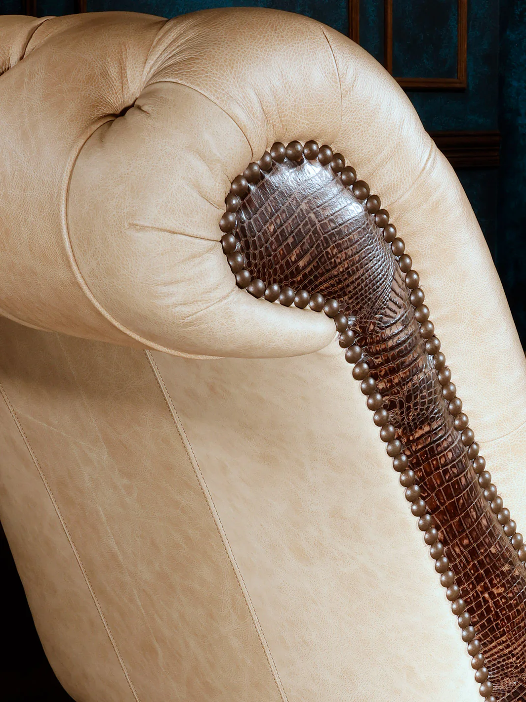 Romeo Cowboy Western Chaise Lounge - Image 3