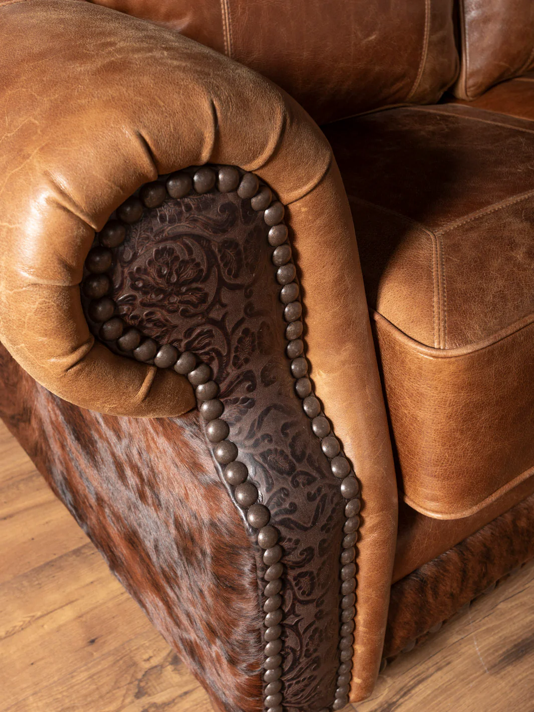 Saddle Ridge Leather Sectional Sofa - Image 4