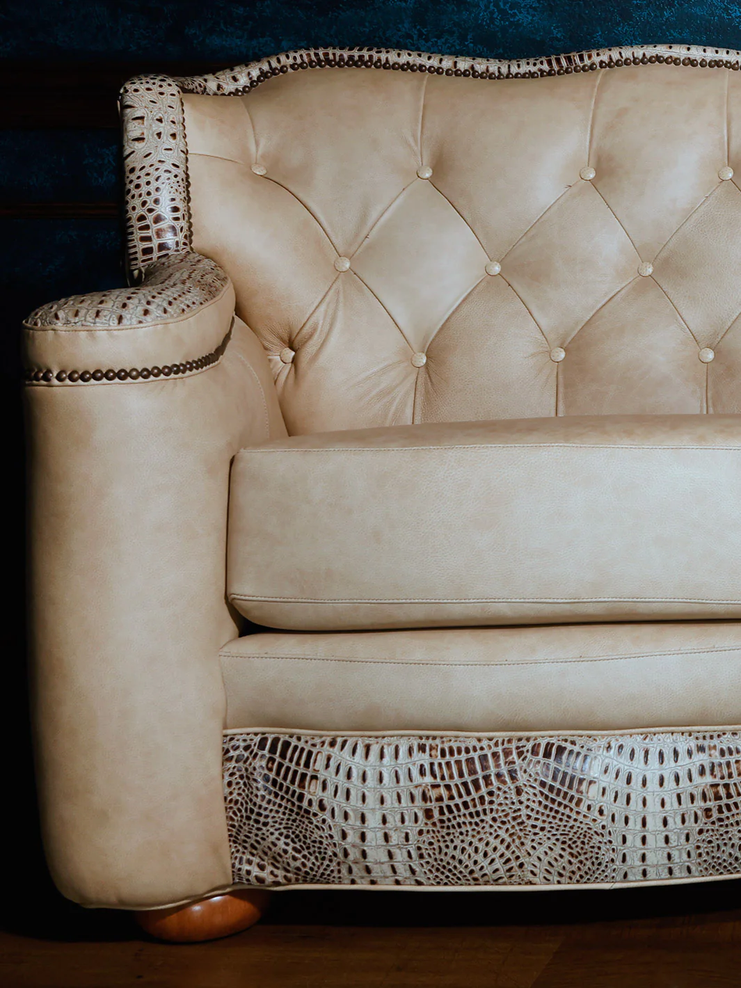 Southern Gentleman Western Leather Sofa - Image 3
