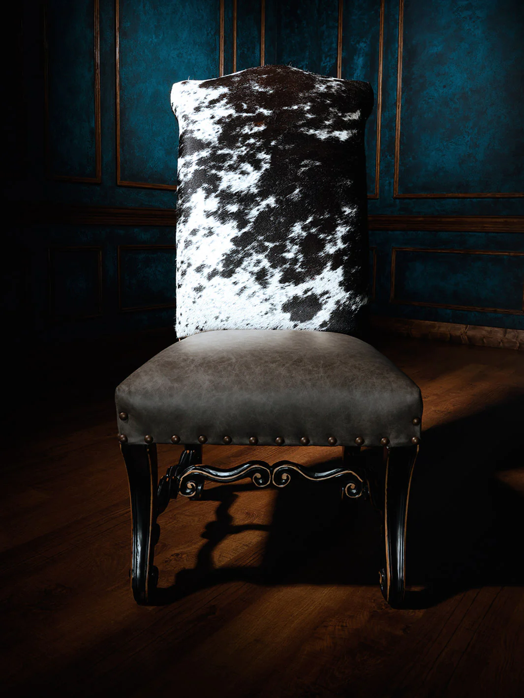 Texas Outlaw Cowhide Western Dining Chair - Image 3