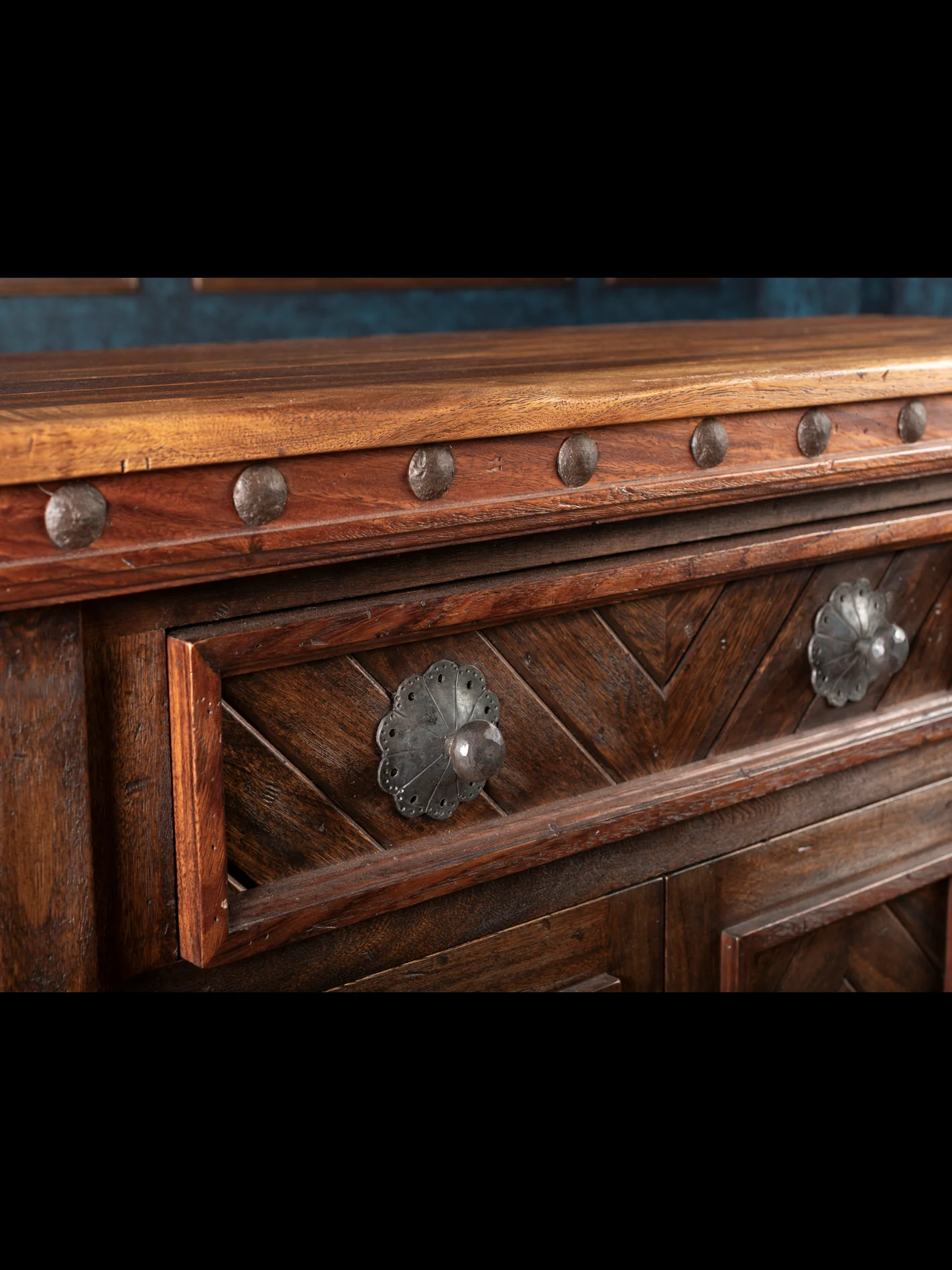 Half-Moon Western Console Table with Mesquite Inlay & Storage - Image 3