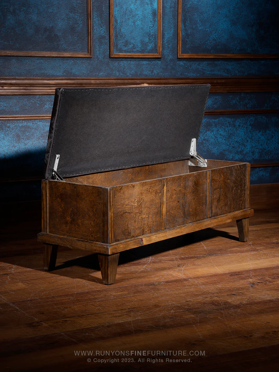 Western Cowhide Trunk - Image 2