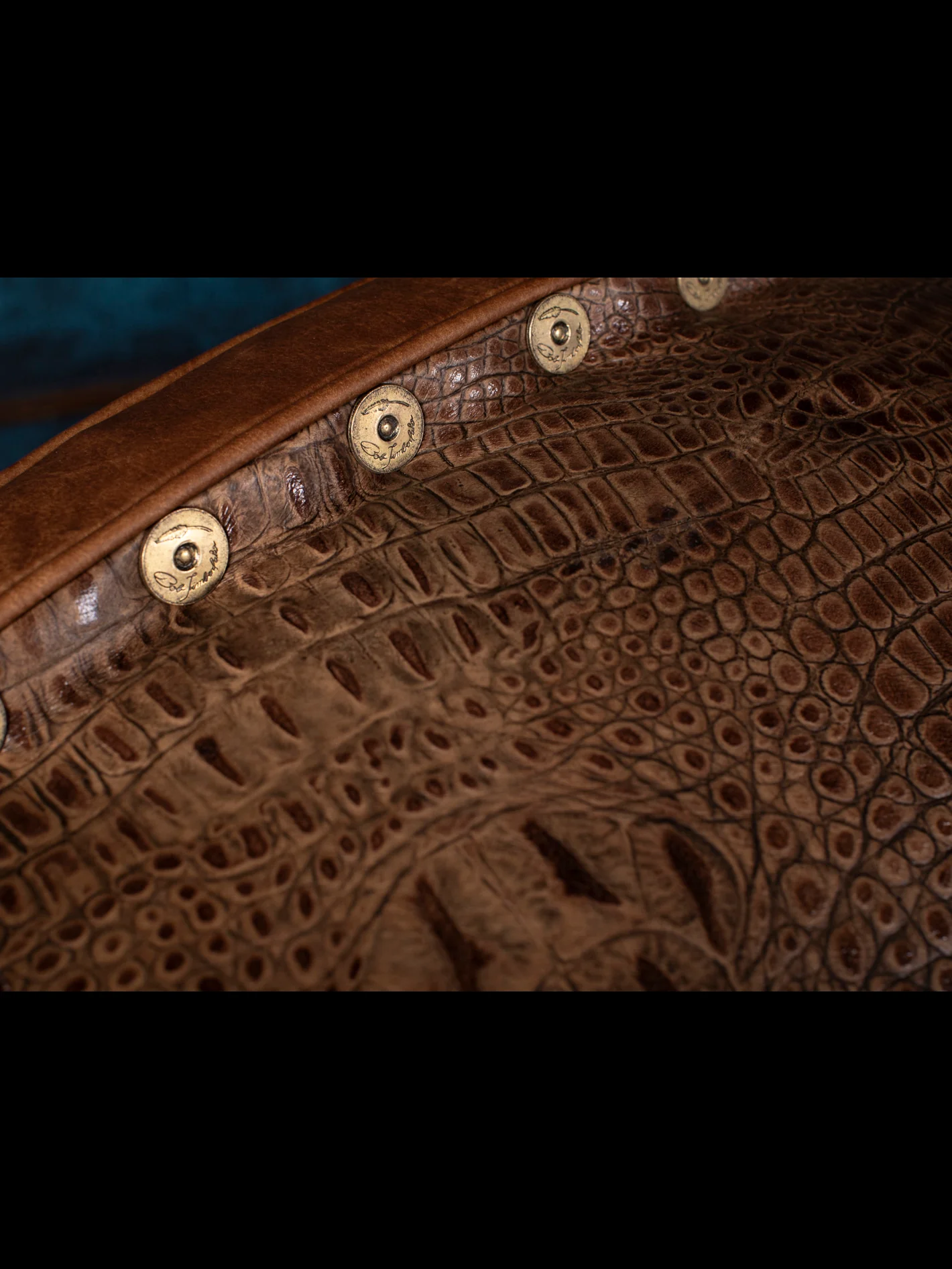Western Fireside Leather Sofa - Image 4
