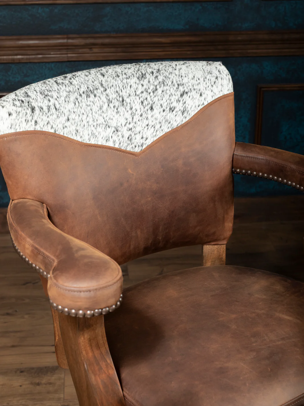 Western Heritage Leather Bar Stool - Image 3