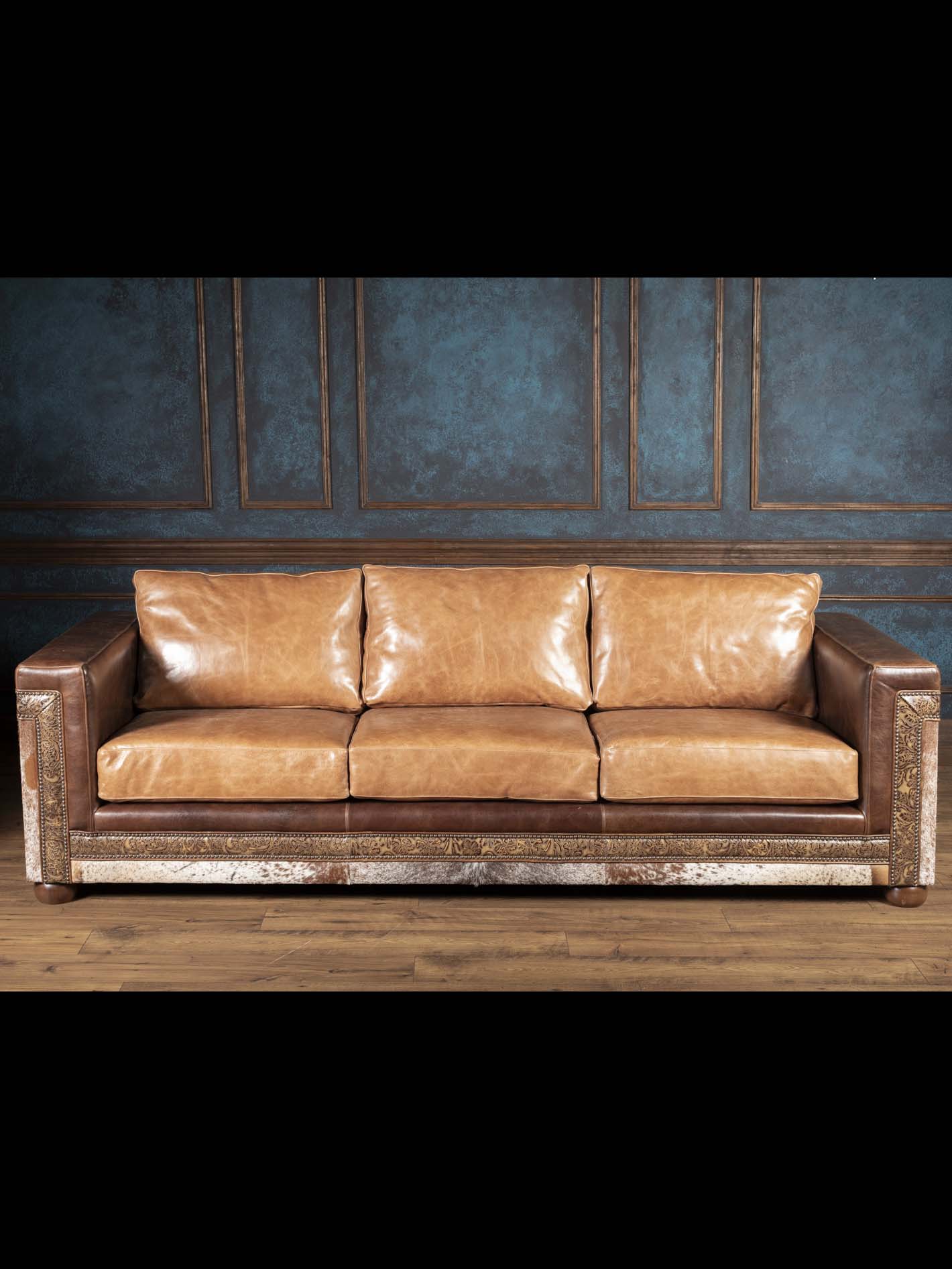 Two-Tone Western Longhorn Leather Architect Sofa